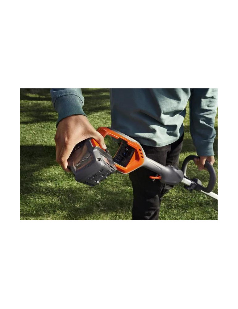 Podkaszarki - Model HUSQVARNA 215iL z akumulatorem i ładowarką