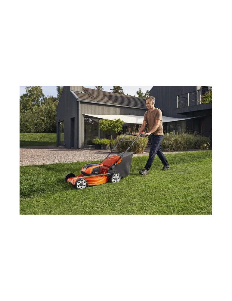 Kosiarki - Model HUSQVARNA LC 142iS z akumulatorem i ładowarką