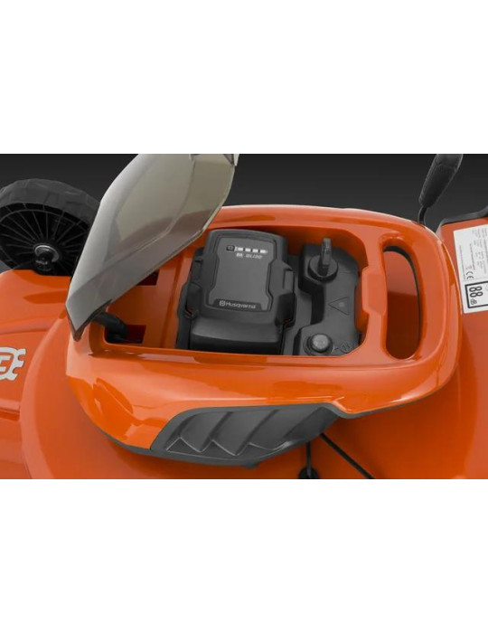 Kosiarki - Model HUSQVARNA LC 142iS z akumulatorem i ładowarką