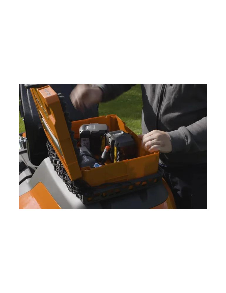 Ridery - Husqvarna R 418TsX AWD