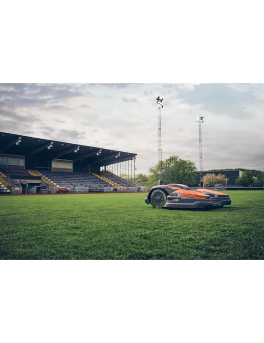 Roboty koszące - HUSQVARNA CEORA™ 544 EPOS™ / RZ 43M / CS4