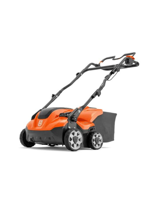 Model HUSQVARNA S 138i z akumulatorem i ładowarką