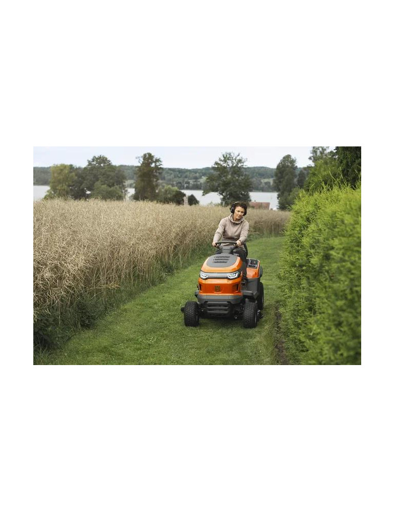 Traktory ogrodowe - Husqvarna TS 215T