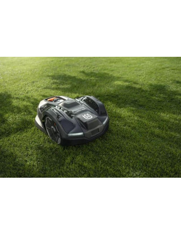 Husqvarna Automower® 405XE NERA z technologią bezprzewodową 2