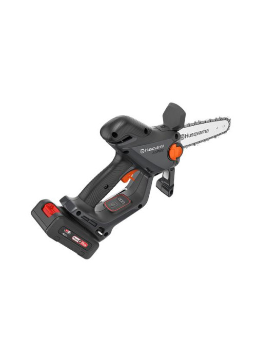 Model Aspire™ P8X-P4A z akumulatorem i ładowarką